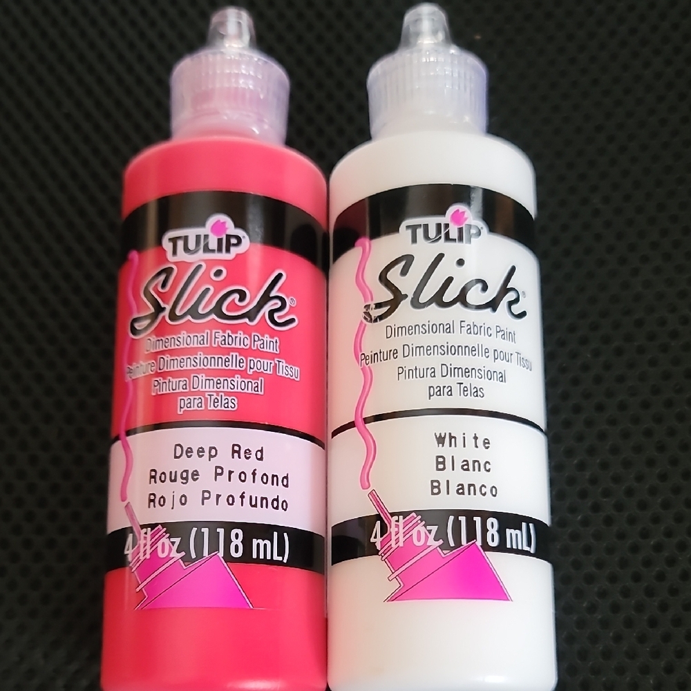 Tulip Slick Dimensional Fabric Paint Set - Red and White